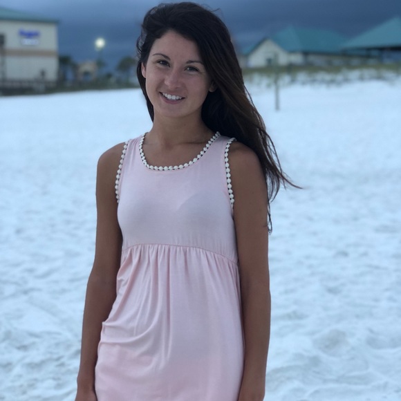 Meet your Posher, Rebecca - Picture 2 of 3